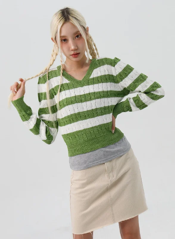 Striped V-Neck Sweater IS307