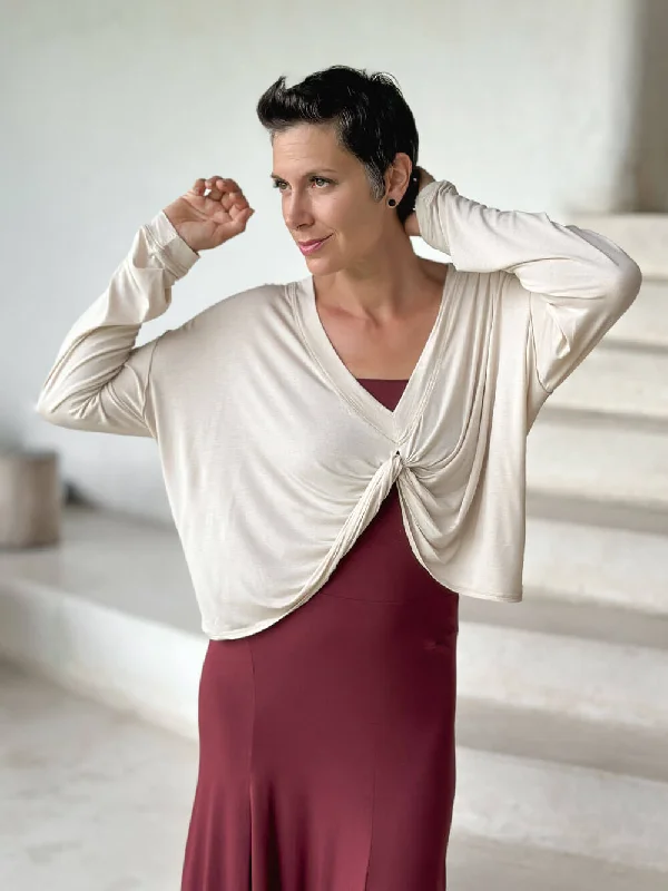 Reversible Knot Shrug