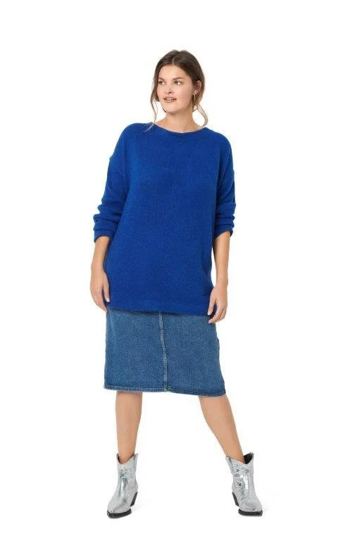 Burda Sewing Pattern 6093 Pullover